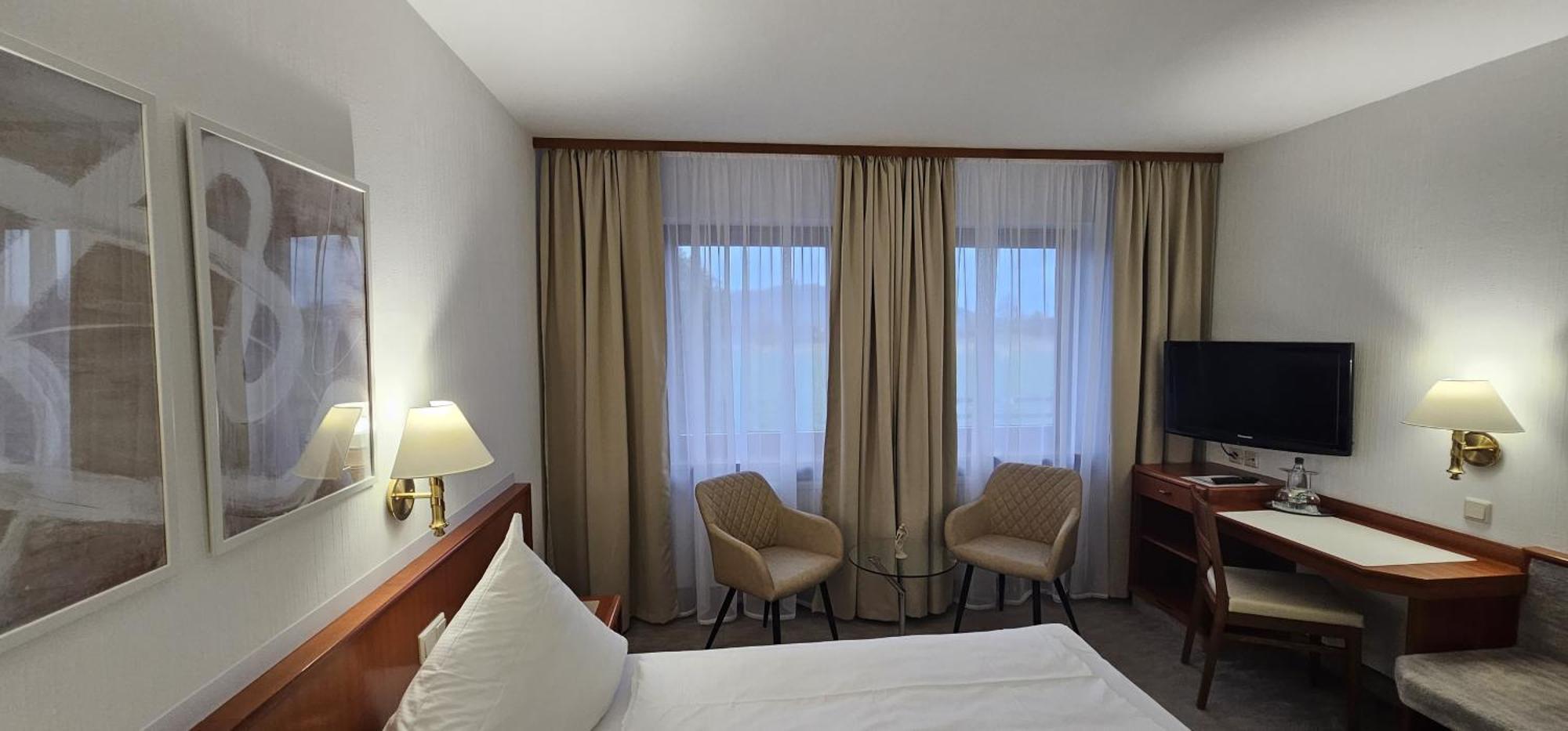 Hotel Garni Vierjahreszeiten Бад-Штаффельштайн Экстерьер фото