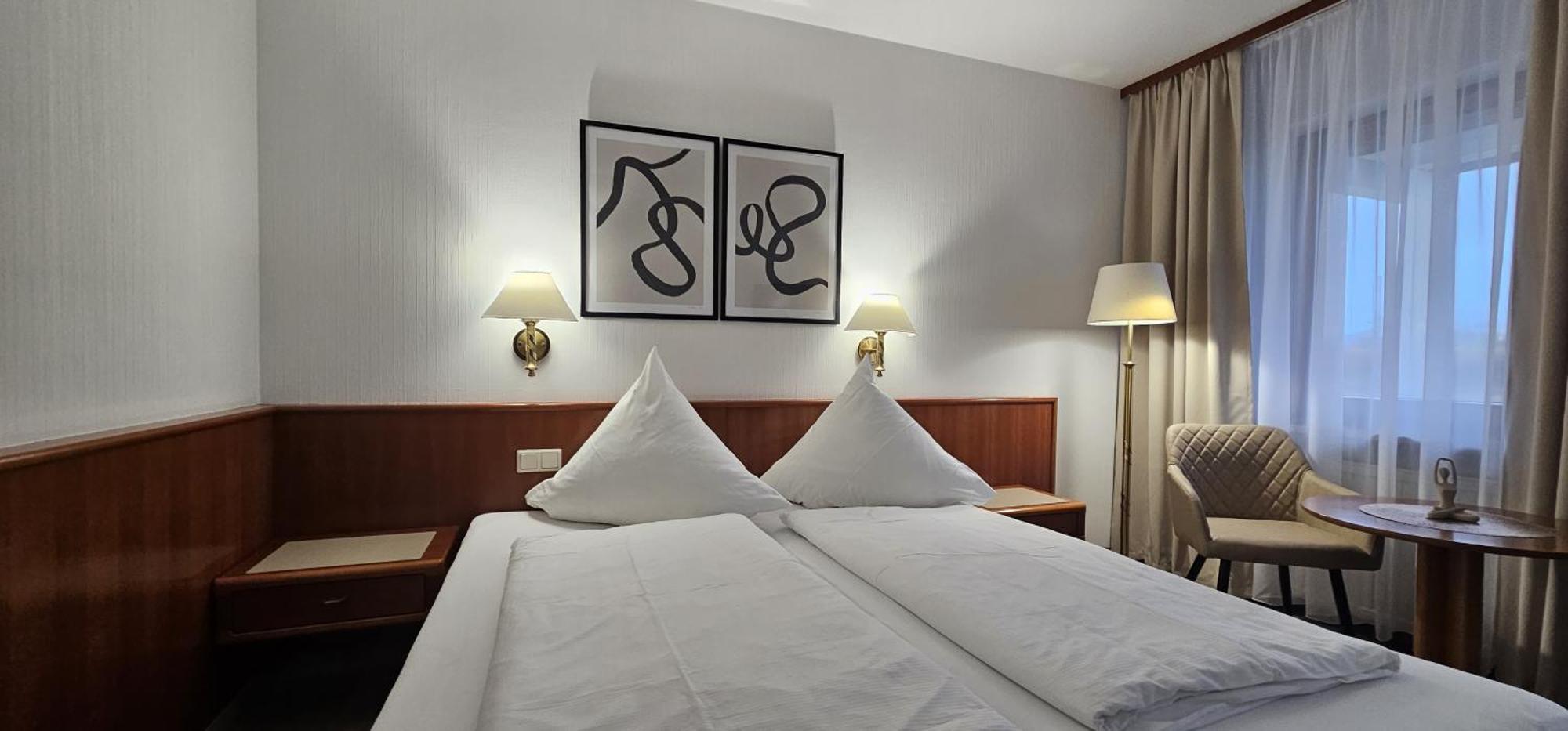 Hotel Garni Vierjahreszeiten Бад-Штаффельштайн Экстерьер фото